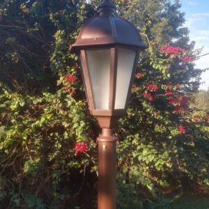 Poste Clássico em alumínio para Jardim Linha London