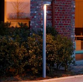 Poste Retangular Pétala